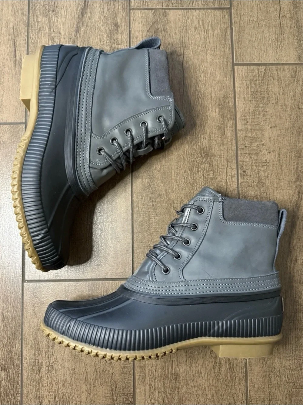 Tommy Hilfiger TM-Casey Duck Rain Boot Rubber Gray Upper Leather Men’s Sz 9